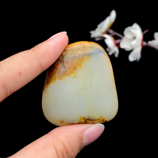 和田玉-聚黄皮青花底籽料挂件