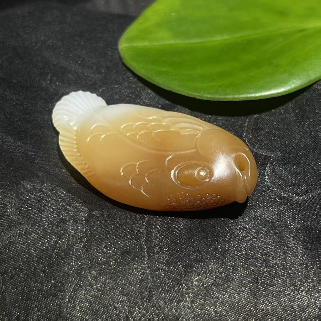 和田玉糖羊脂白玉鱼吊坠