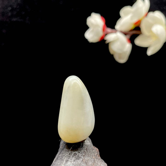 【超值推荐】和田玉-青花籽料原石