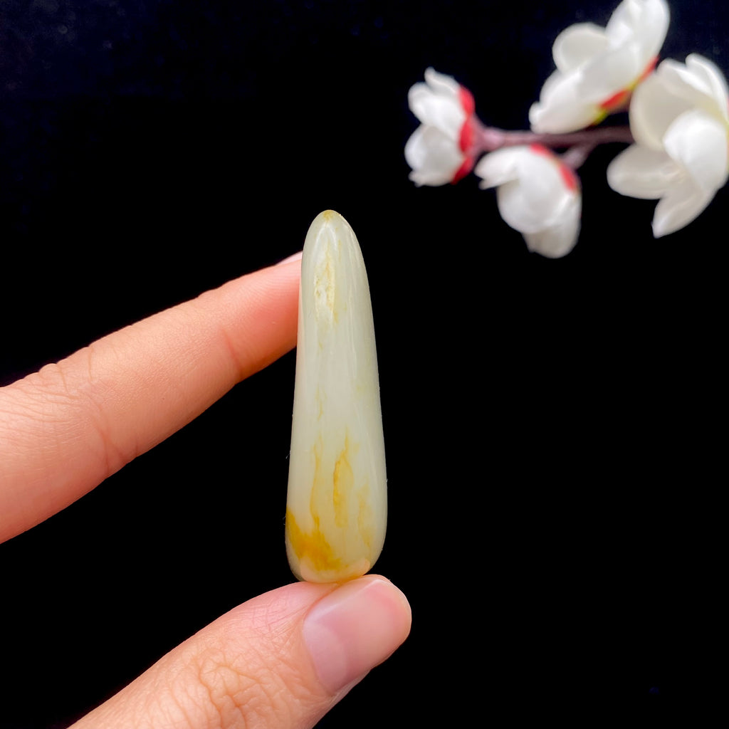 【超值推荐】和田玉-洒金皮青白肉籽料挂件