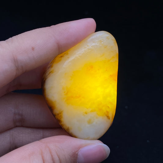和田玉-聚黄皮青花底籽料挂件