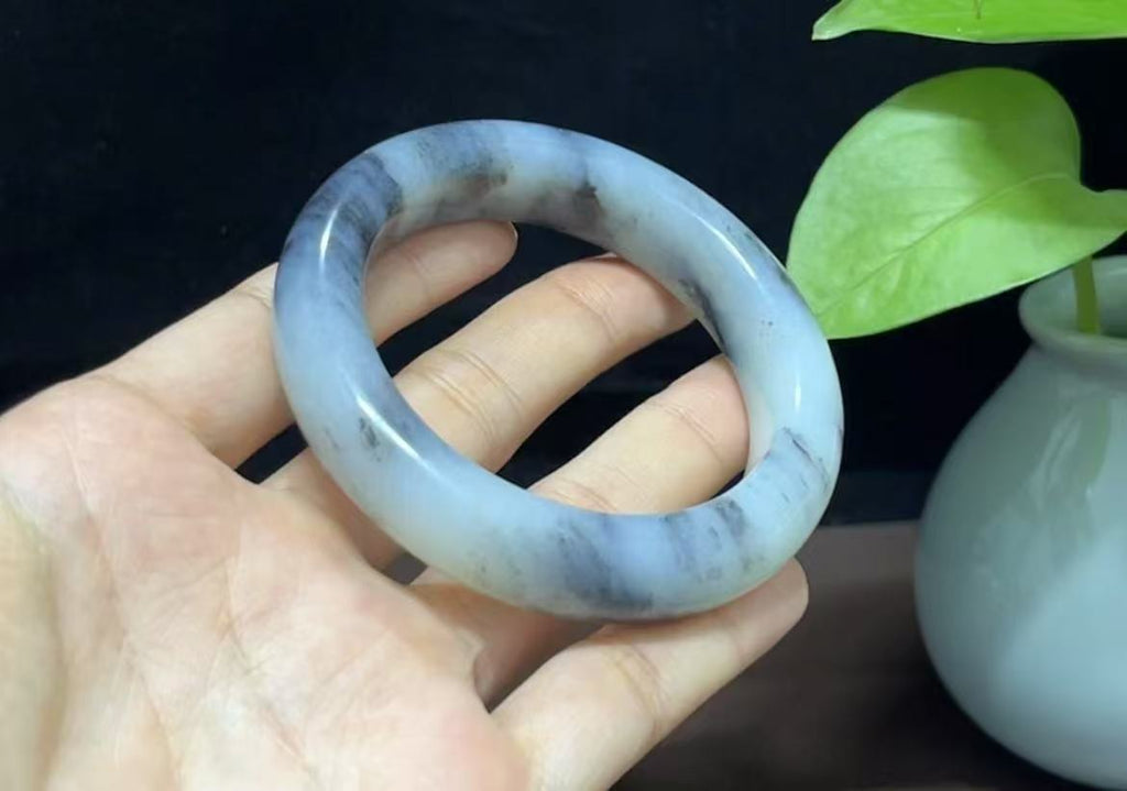 和田玉意境青花手镯