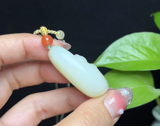 和田羊脂玉佛公