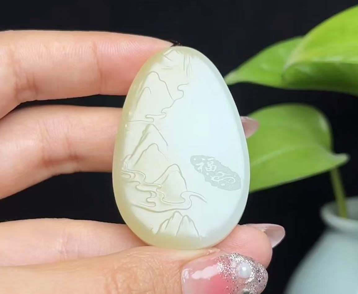 新疆和田玉且末糖下山虎