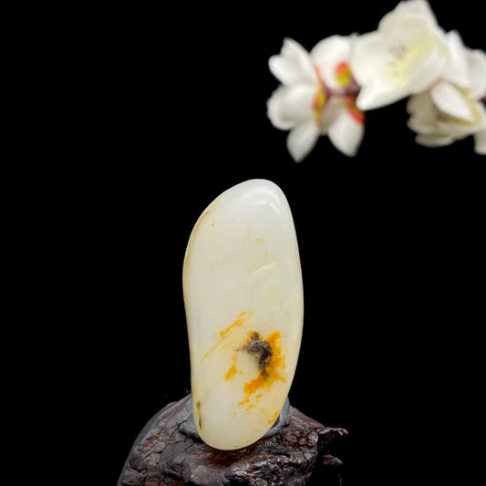 和田玉-洒金皮青花底籽料挂件