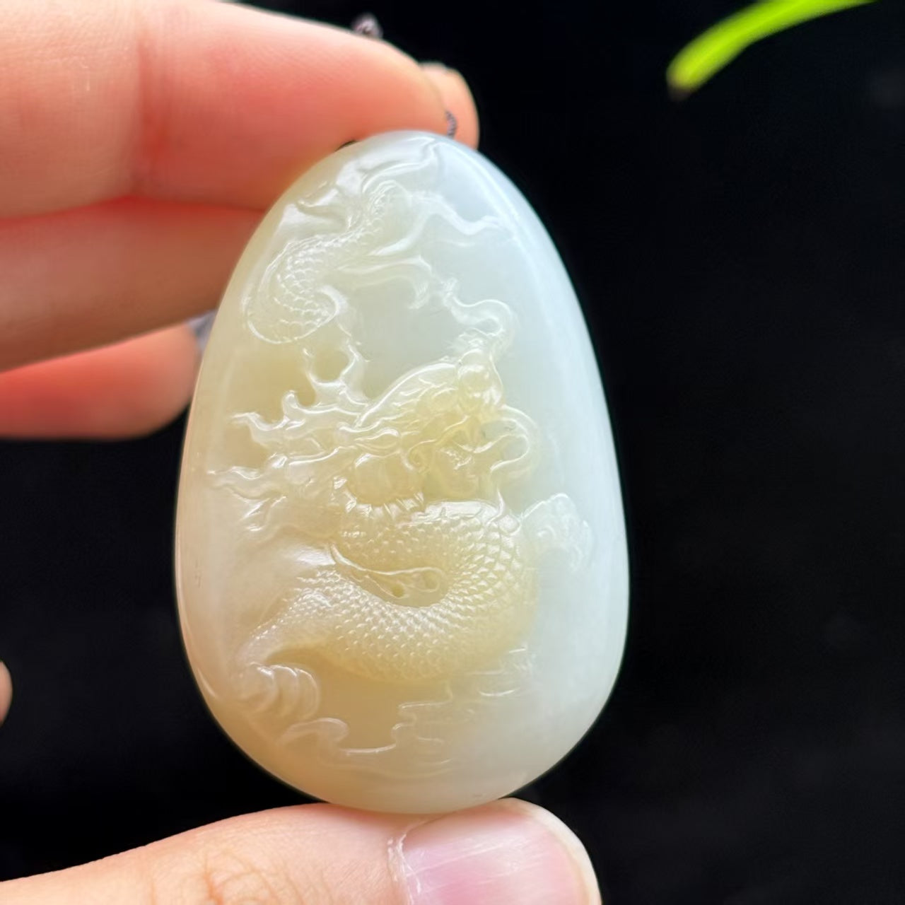 和田玉糖白龙行天下