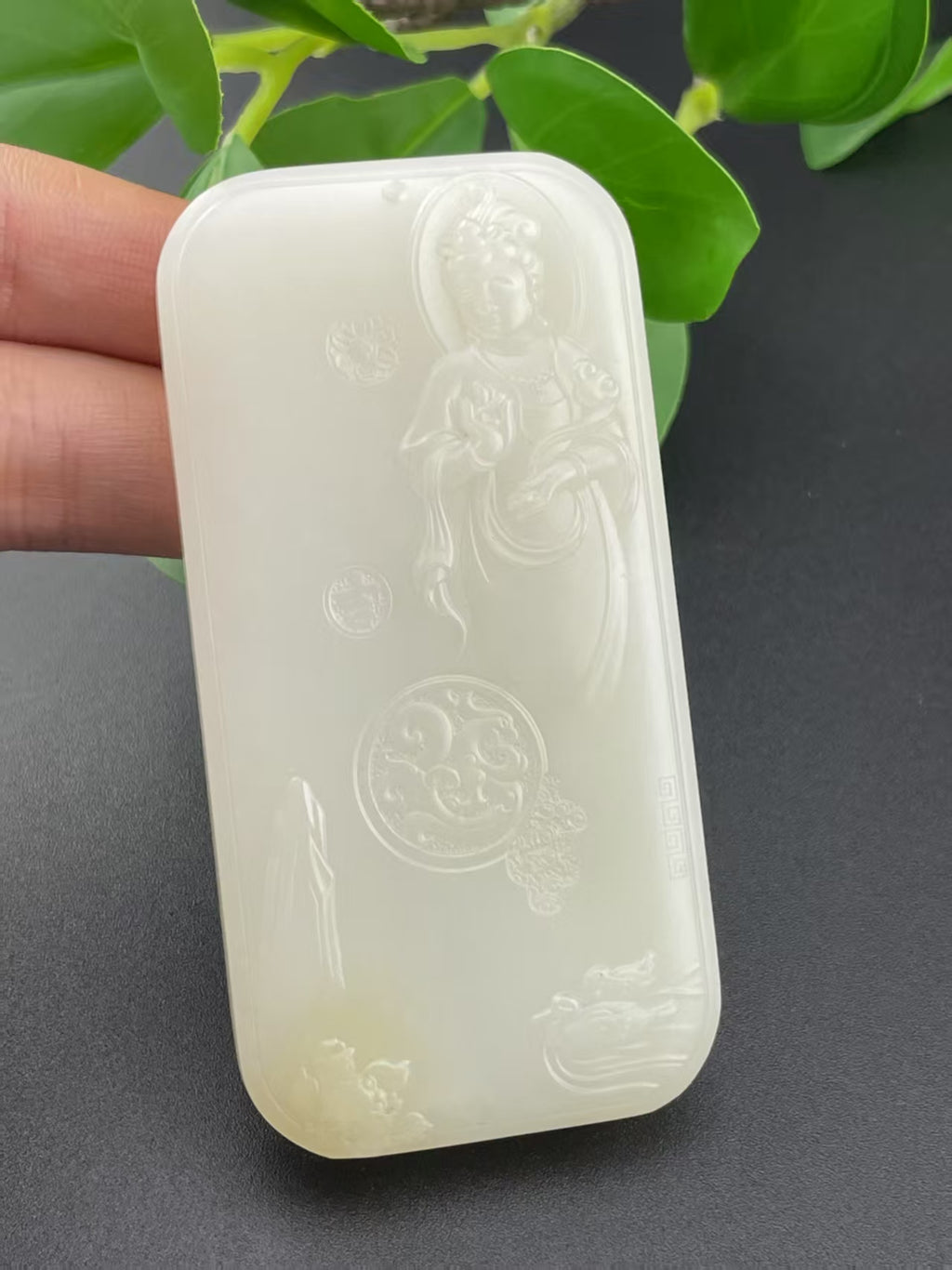 和田玉糖白观音挂件
