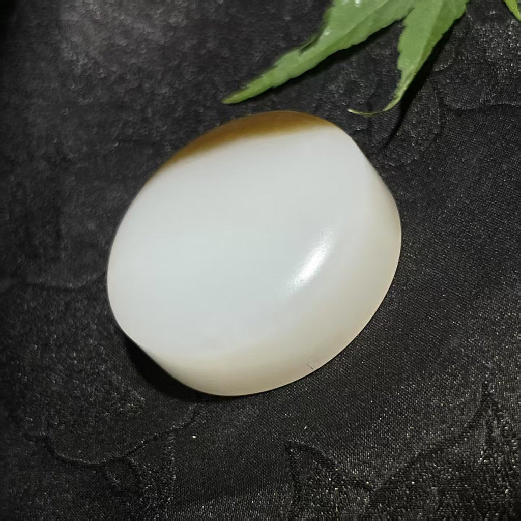 和田玉糖羊脂白玉圆牌