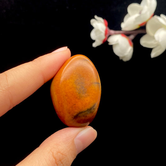 和田玉-黄沁皮漏白肉籽料挂件