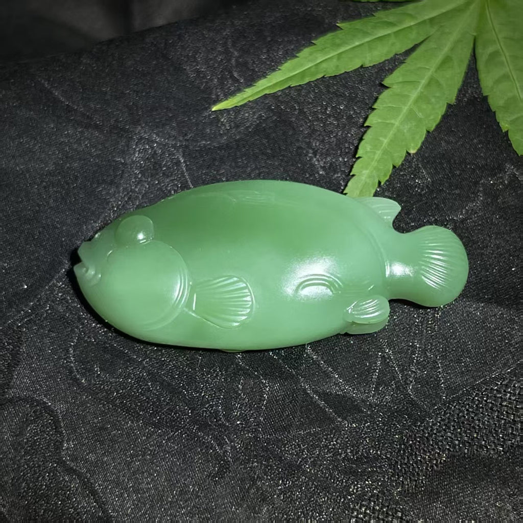 和田玉碧玉粉绿鱼吊坠精品