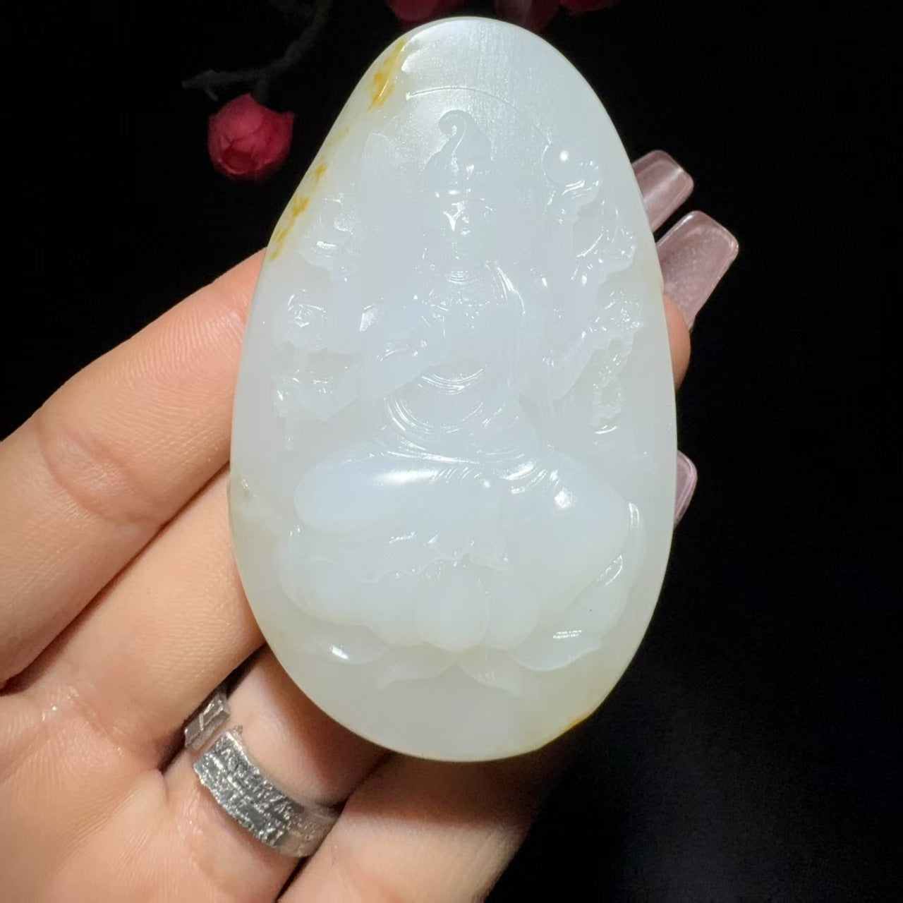 和田玉籽料千手观音