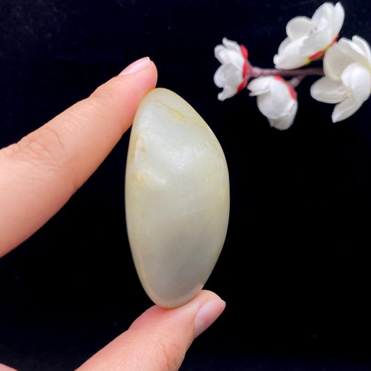 和田玉-聚黄皮青花底籽料手把件