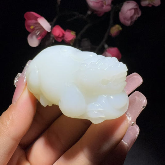 和田玉白玉手把件貔貅