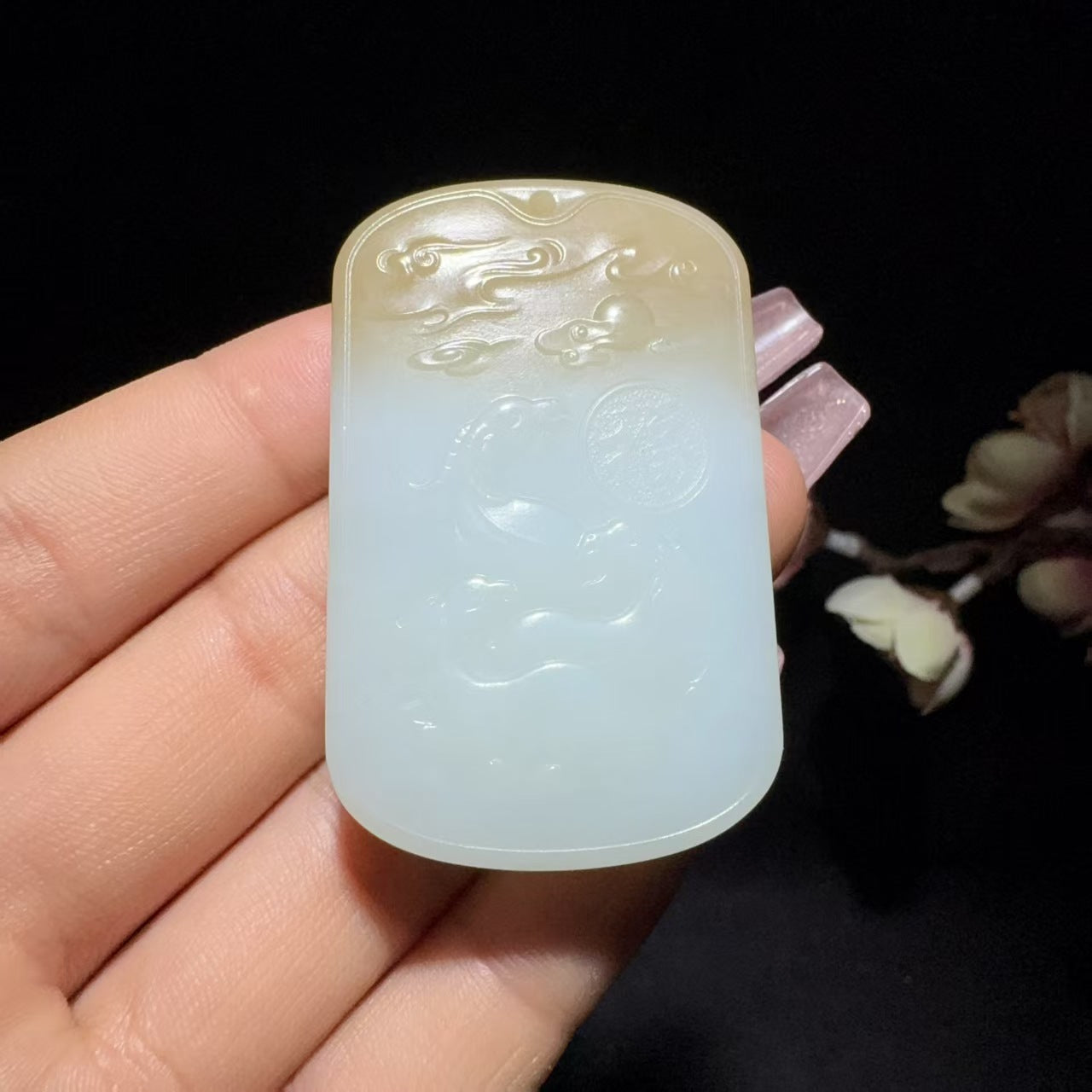 和田玉糖白挂件三羊开泰