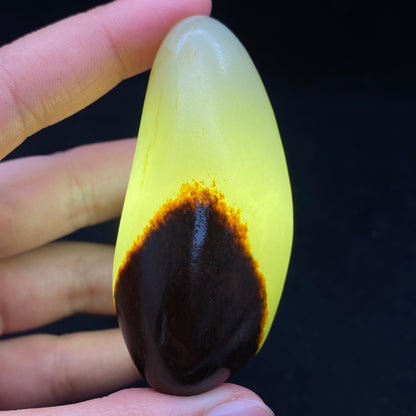 和田玉-聚红皮青白肉籽料原石