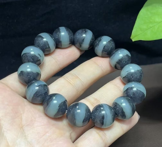 和田玉籽料青花一线天圆珠手串