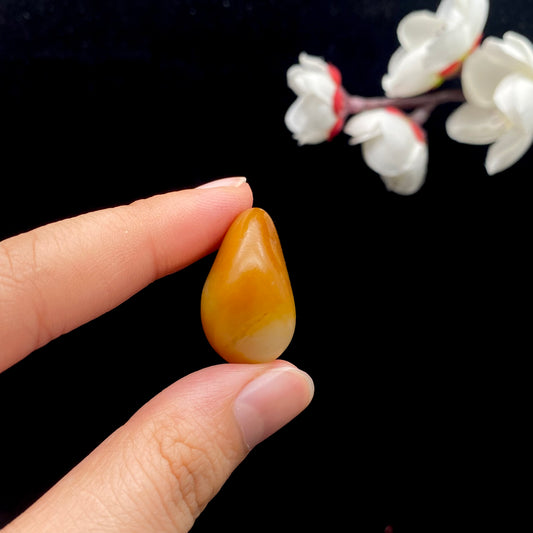 和田玉-聚黄皮白肉籽料吊坠籽