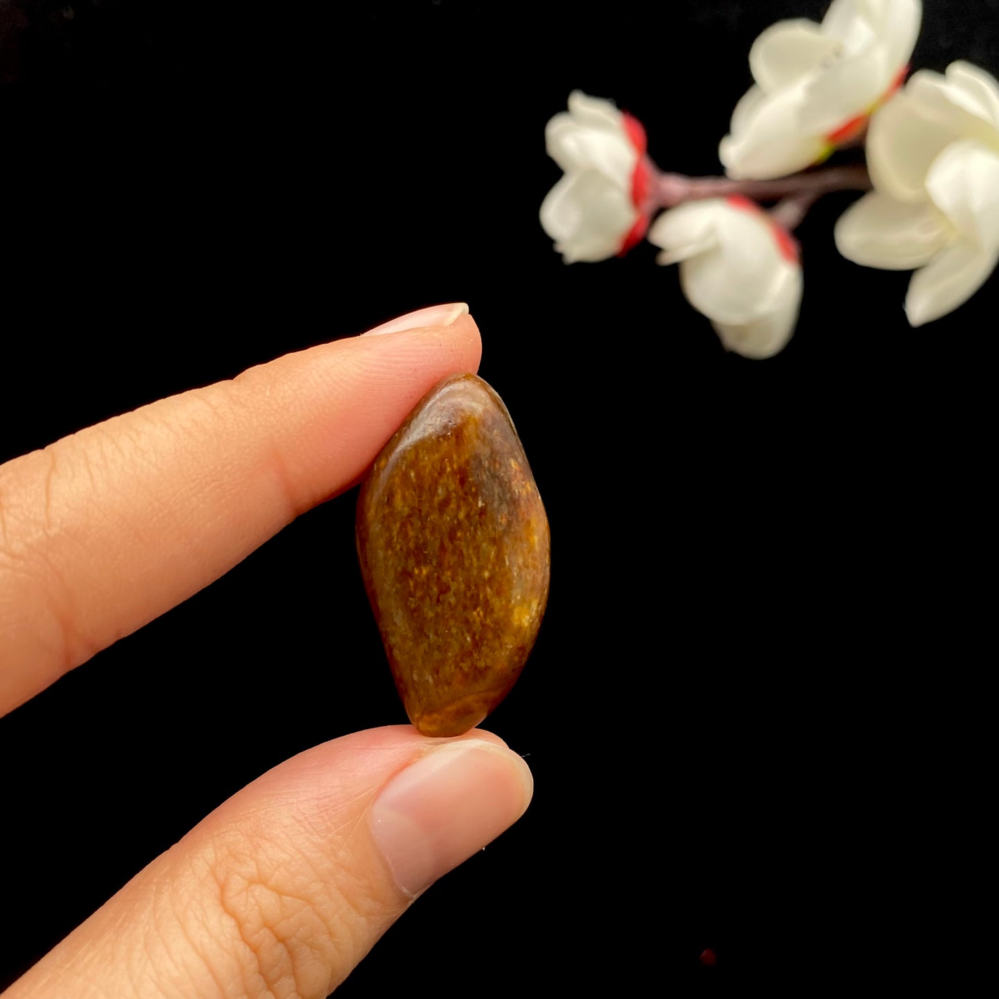 【超值推荐】和田玉-红沁皮籽料原石