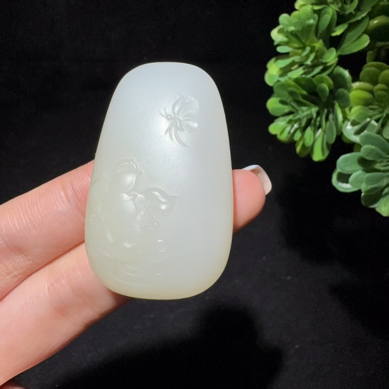 和田玉糖白挂件仿古龙