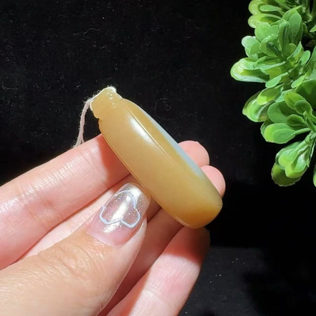 和田玉糖白水滴平安牌