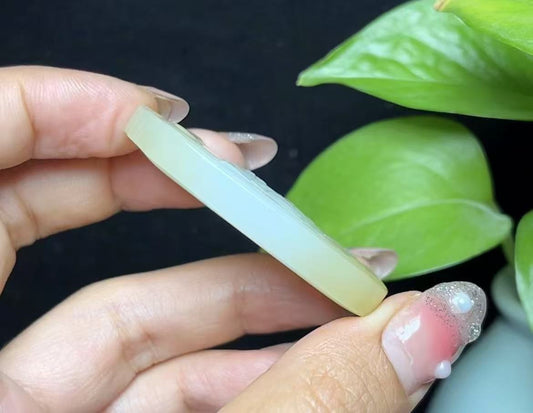 和田玉且末天地糖羊脂玉麒麟