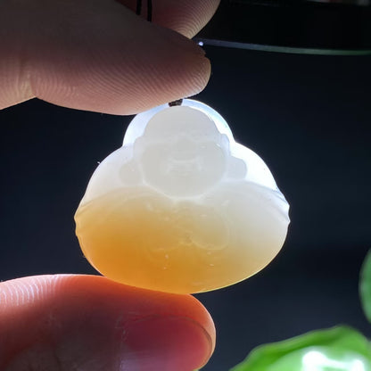 和田玉糖白抱抱佛挂件