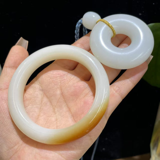 和田玉糖白玉手镯一套