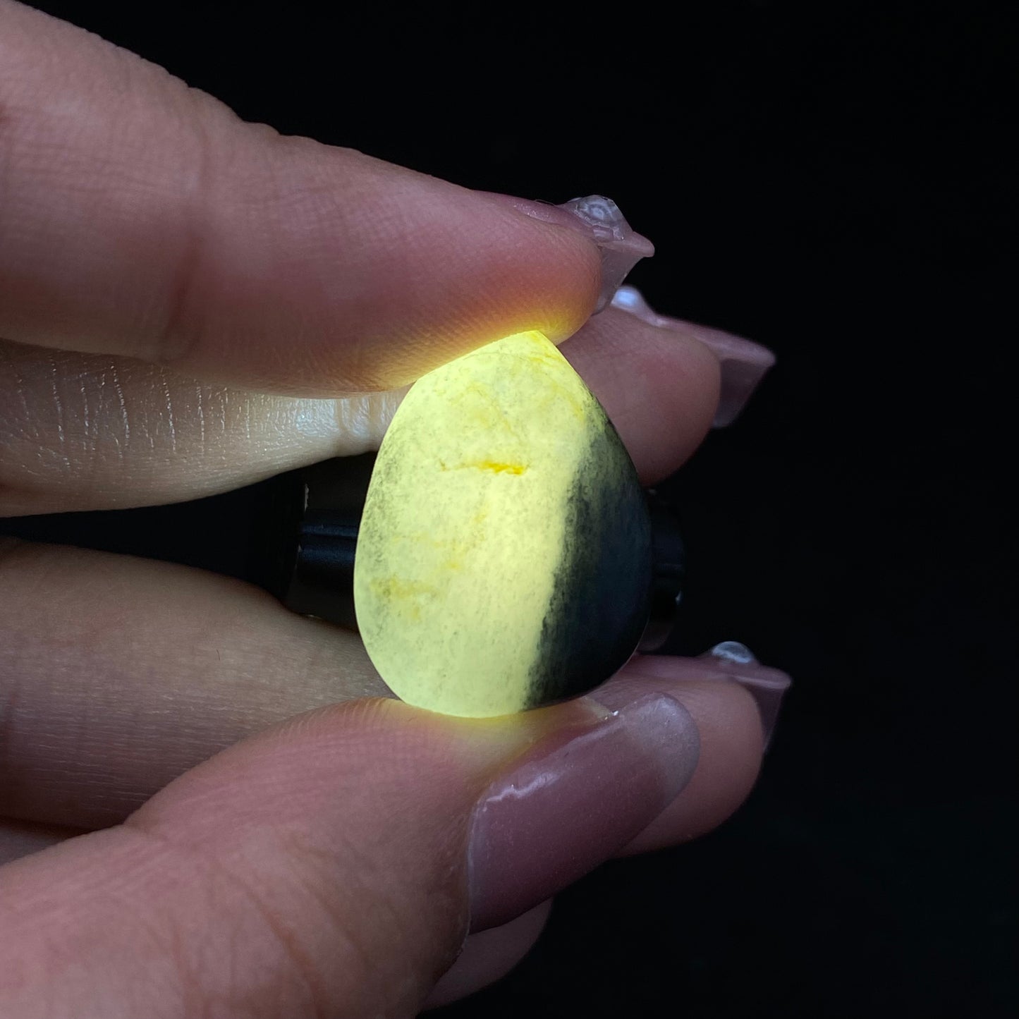 【超值推荐】和田玉-青花籽料原石挂件