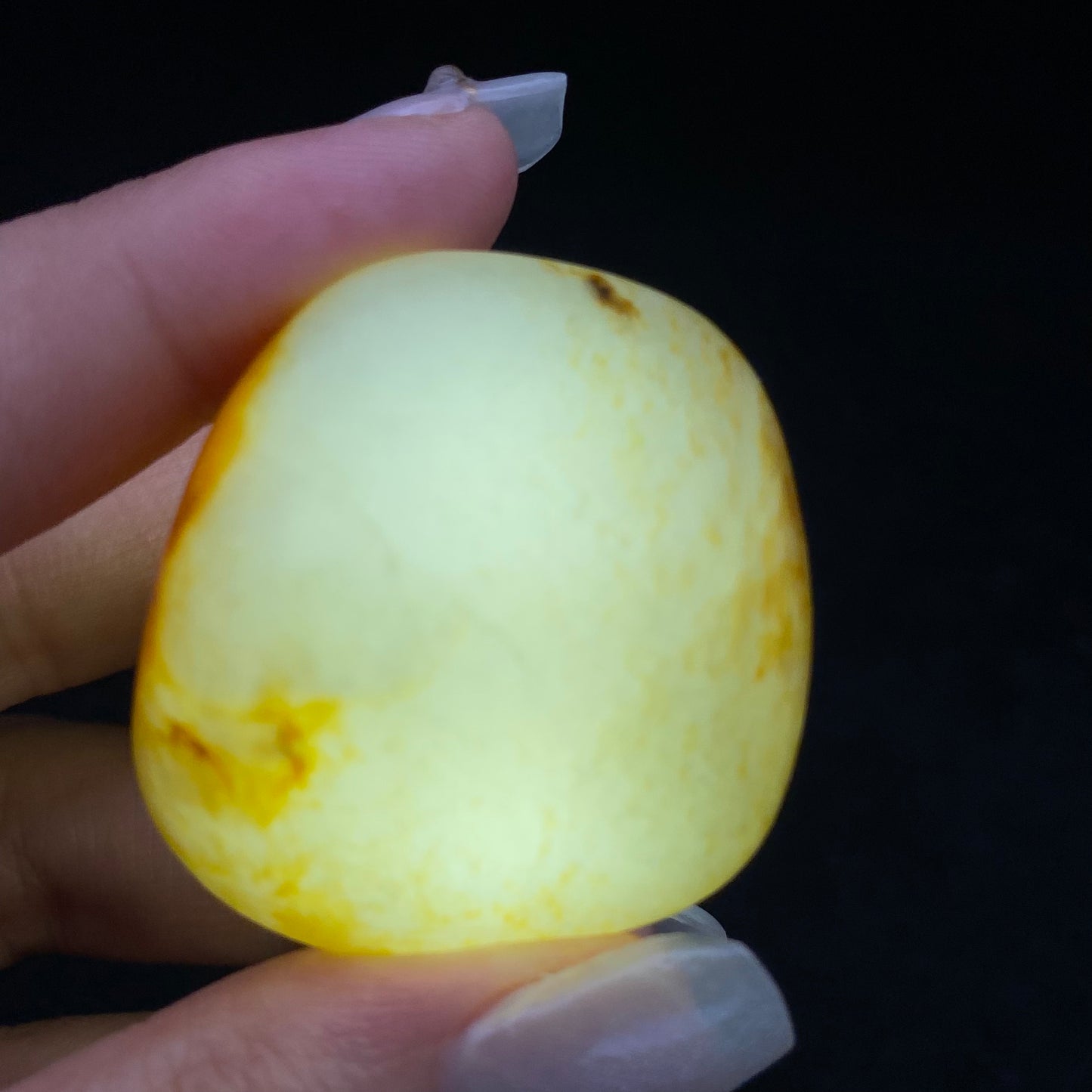 和田玉-聚黄皮青花底籽料挂件