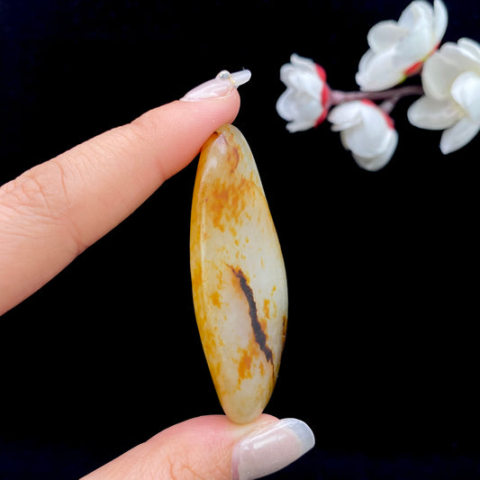 和田玉-洒金皮青花底籽料挂件