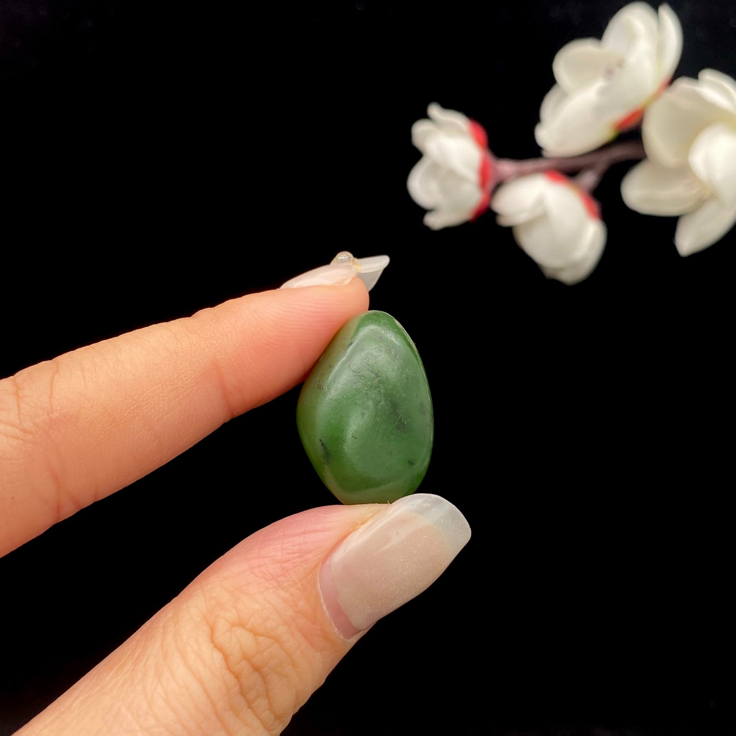 和田玉-碧玉籽料原石挂件