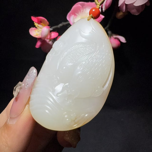 和田玉籽料年年有余挂件