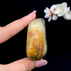 和田玉-聚黄皮青花籽料手把件