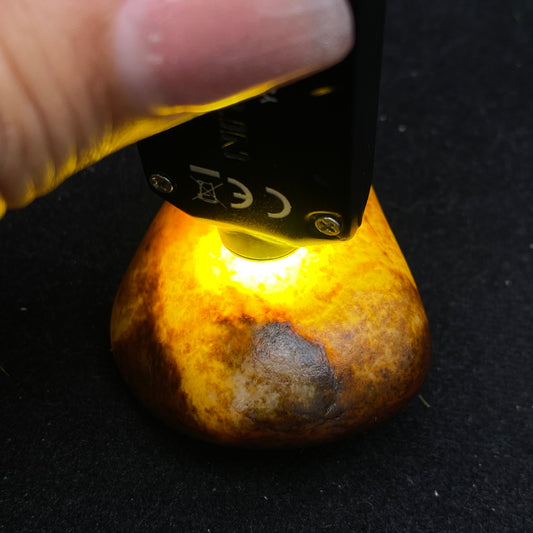 和田玉-聚红皮青白肉籽料小手把件