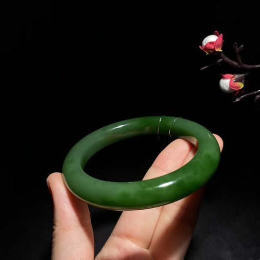 和田碧玉菠菜绿圆条手镯