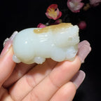 和田玉糖白挂件貔貅