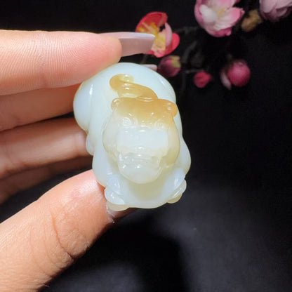 和田玉糖白挂件貔貅