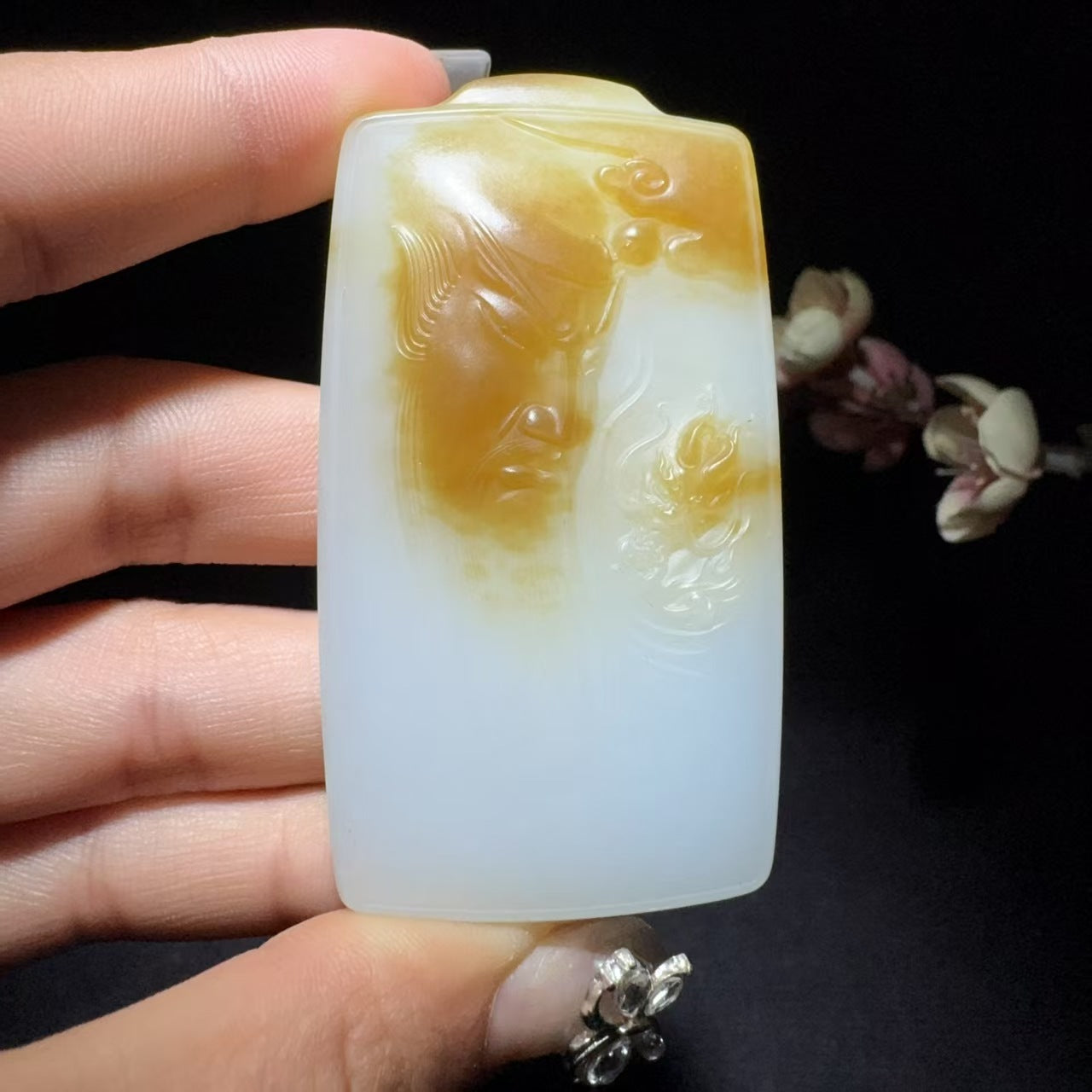 和田玉糖白挂件关公