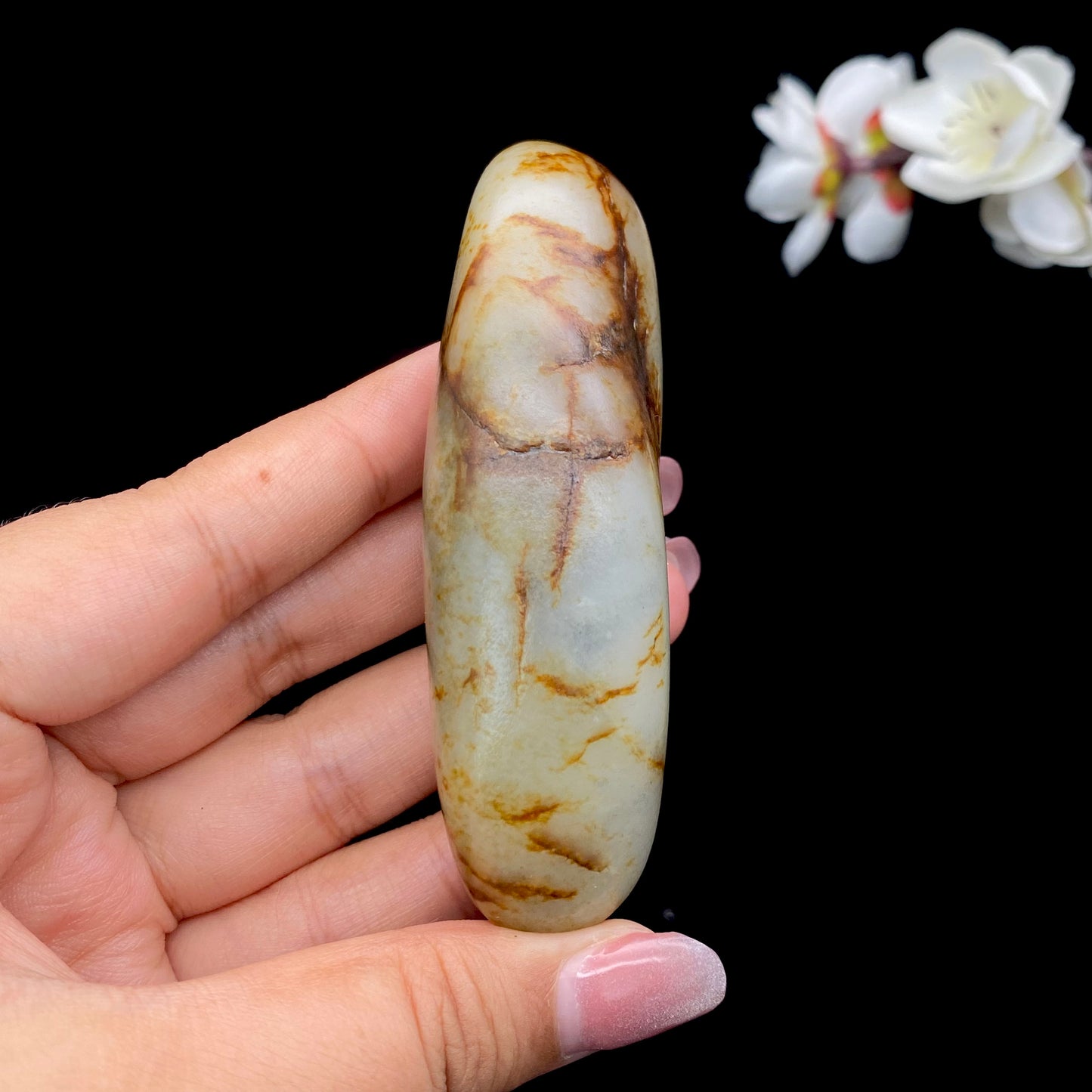 和田玉-洒红皮青花底籽料原石