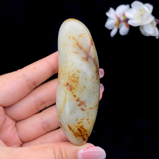 和田玉-洒红皮青花底籽料原石