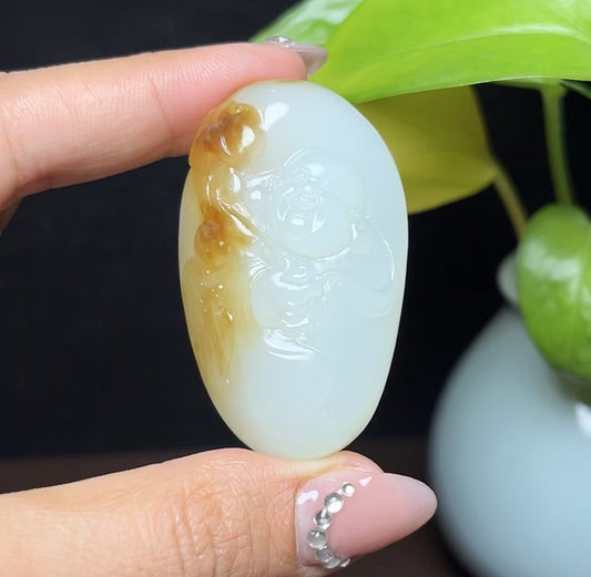 新疆和田玉且末糖羊脂玉佛公