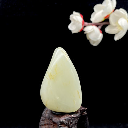 和田玉-白玉籽料原石挂件