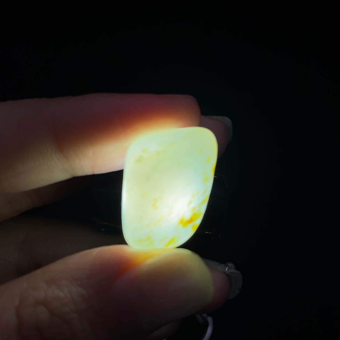 和田玉-洒金皮青花底籽料戒面籽
