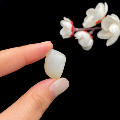 和田玉-洒金皮青花底籽料戒面籽