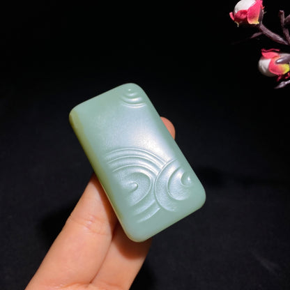 和田籽料粉青佛公挂件