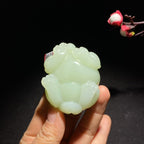 和田且末蓝貔貅手把件