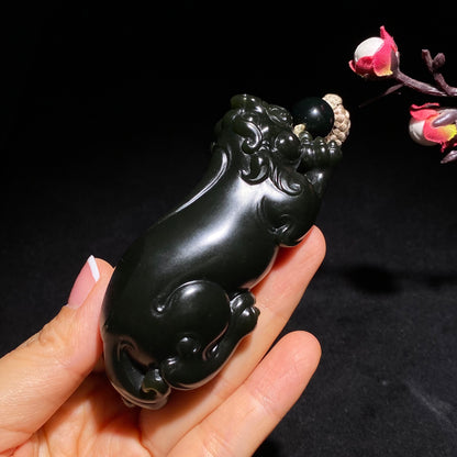 和田玉籽料青玉貔貅手把件