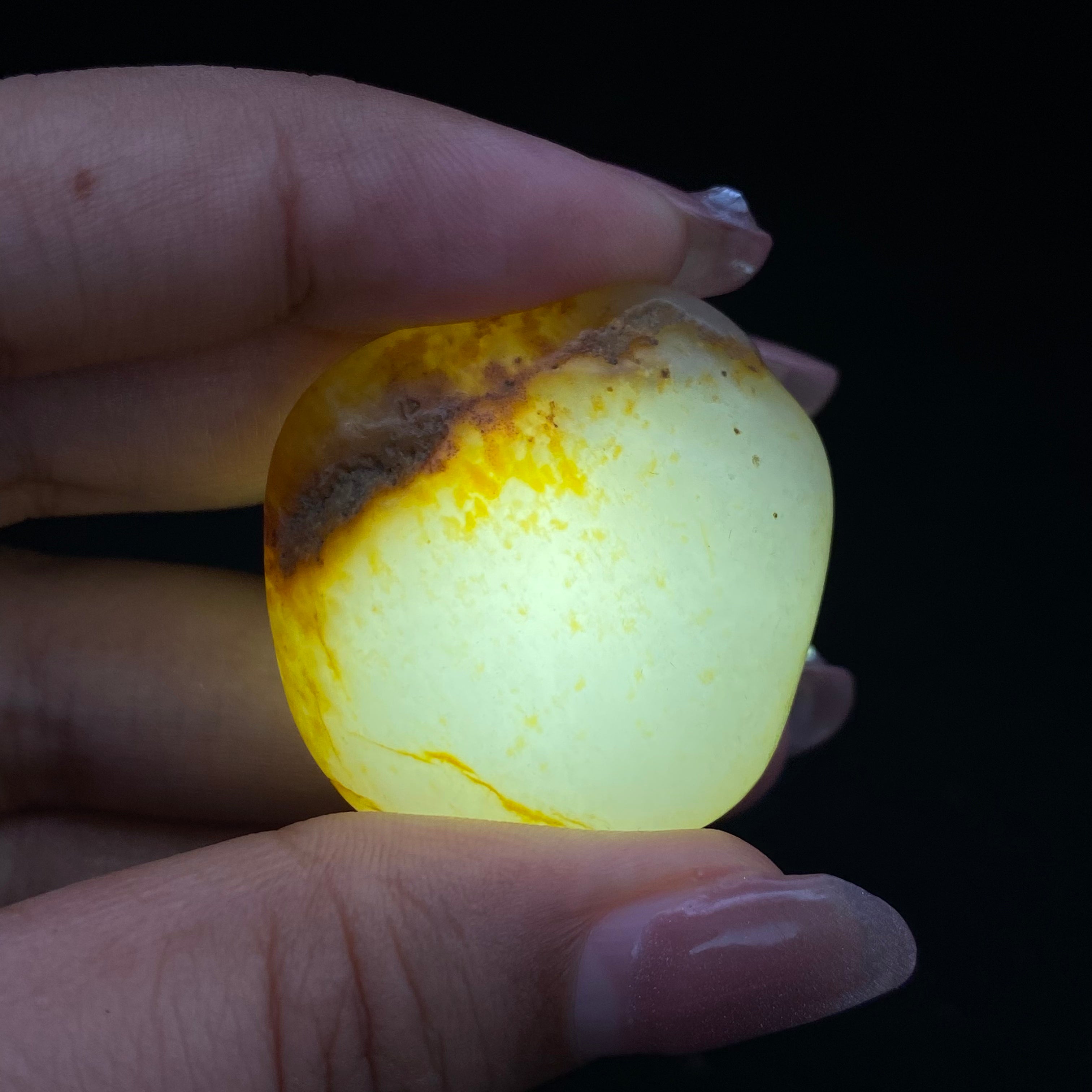 【超值推荐】和田玉-洒金皮青花底籽料挂件