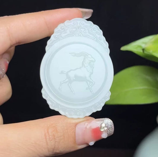 和田羊脂玉生肖羊挂件