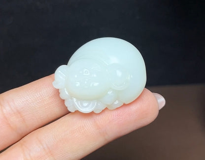 和田羊脂玉生肖发财猪